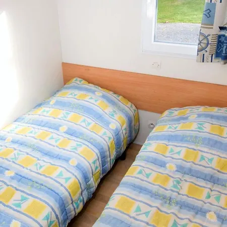 Mobil-home Confortable - 4 Pers. - Api-1-52-2009 Grand-Aigueblanche