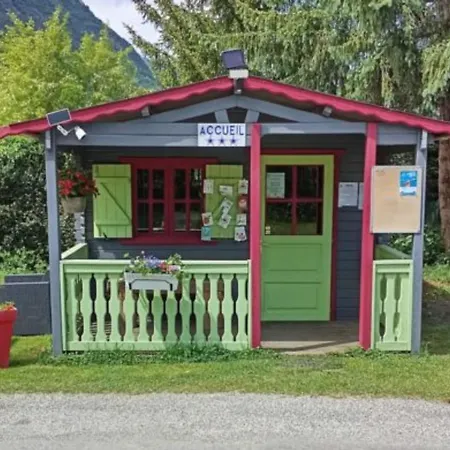 Camping Mobil-home Confortable - 4 Pers. - Api-1-52-2009 Grand-Aigueblanche